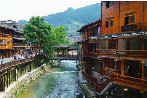 适合平民学生党去旅游的景点有哪些呢?目前资金有限,你有什么适合平民学生党去旅游的「国内适合学生党旅游」 时尚潮流 适合平民学生党去旅游的景点有哪些呢?目前资金有限,你有什么适合平民学生党去旅游的「国内适合学生党旅游」 适合平民学生党去旅游的景点有哪些呢?目前资金有限,你有什么适合平民学生党去旅游的「国内适合学生党旅游」 时尚潮流